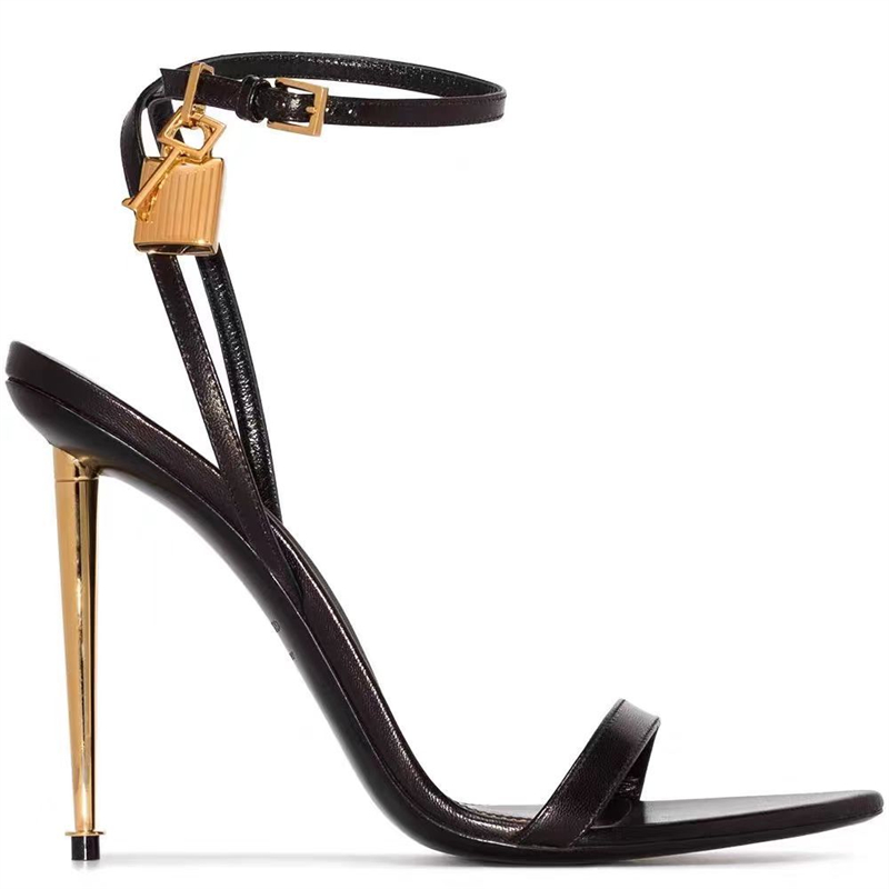 Women Fashion Ideas - Buckle Strap Solid Color Key Lock