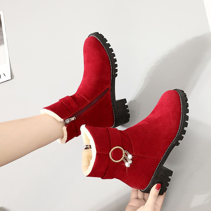 Women'S Fashion Trends Autumn 2025 - Big Red Half High Suede Tassel