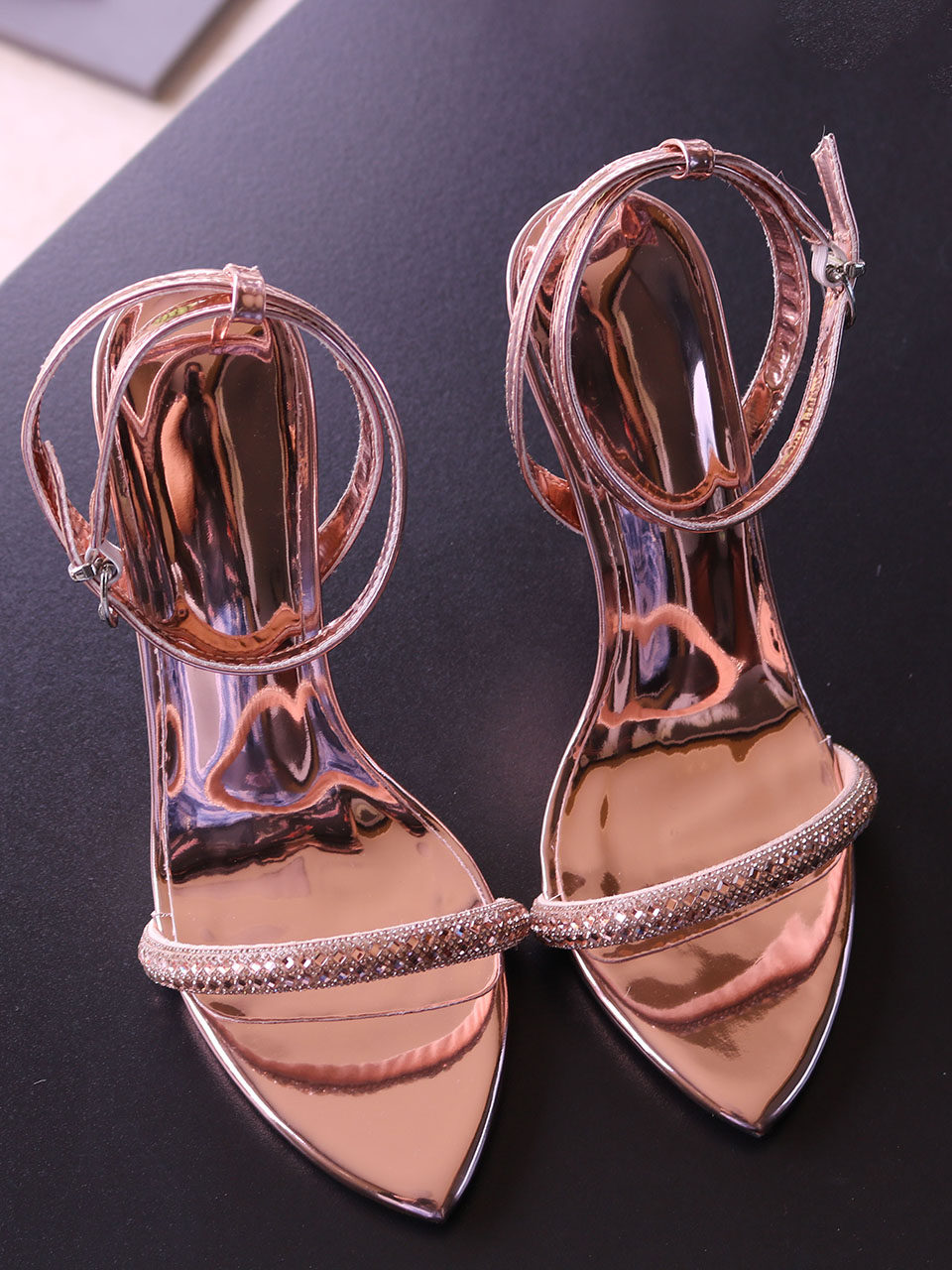Silver Mirror Lacquered Leathe - Women Queen Fashion recension och pris
