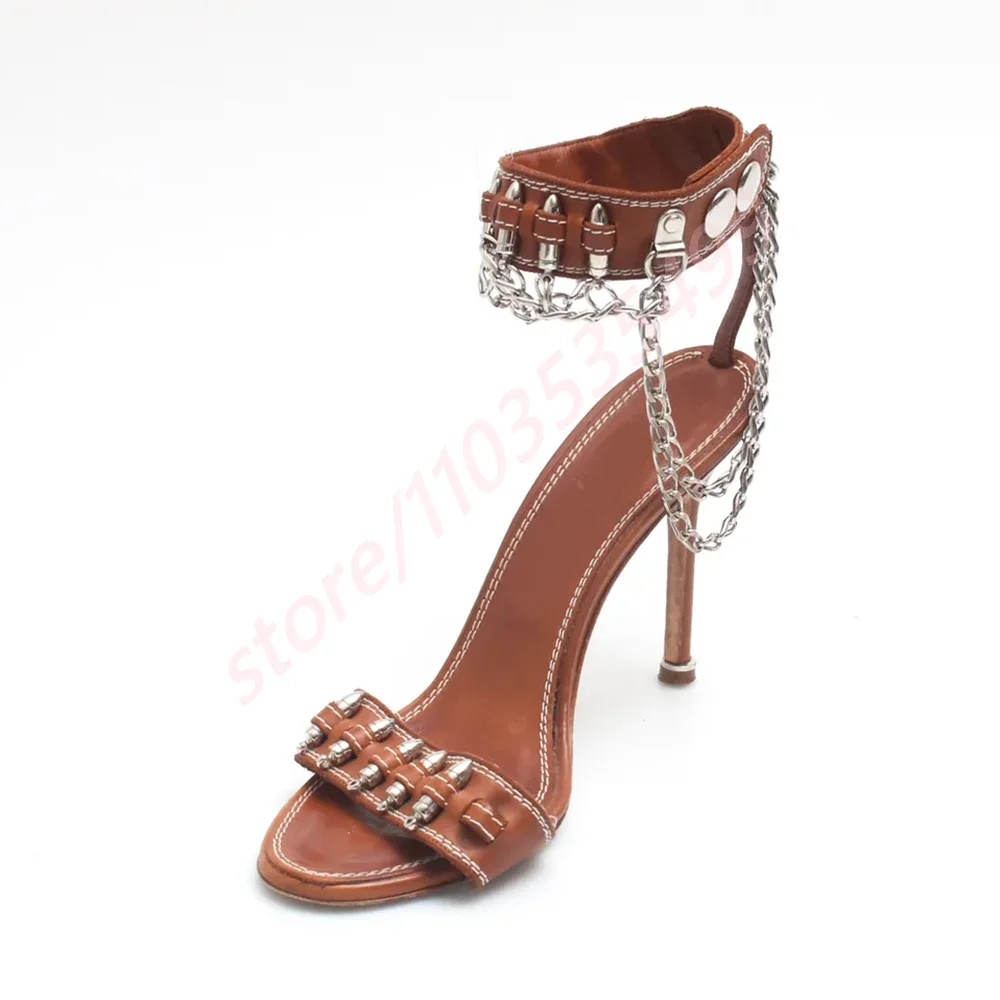 New Catwalk Bullet Chain Roman - Women'S Fashion Trends 2025 recension och pris
