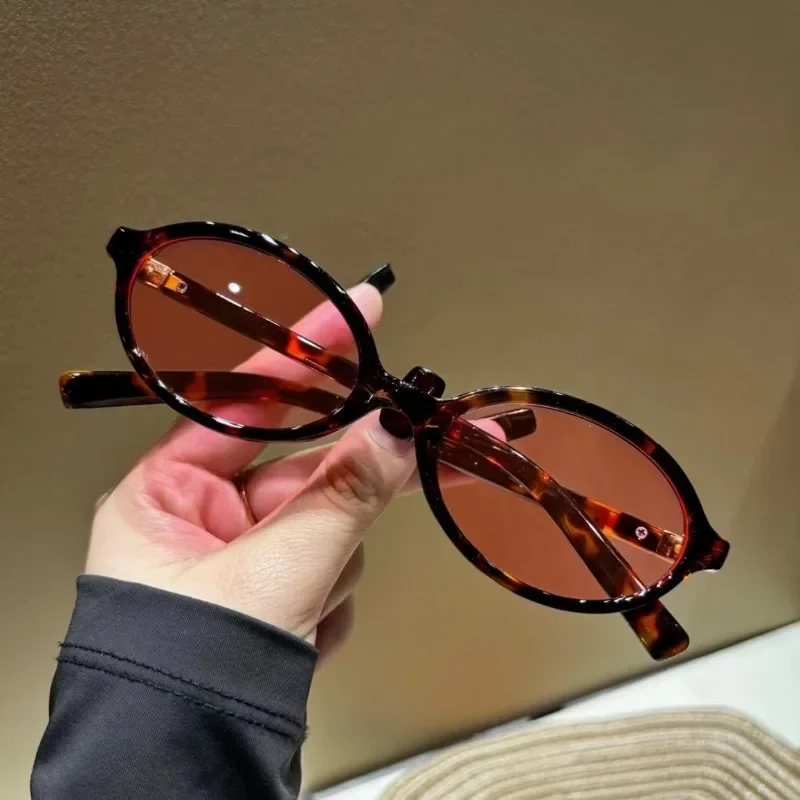 New Oval Shape Sunglasses Clas - Women'S Fashion Eyewear recension och pris