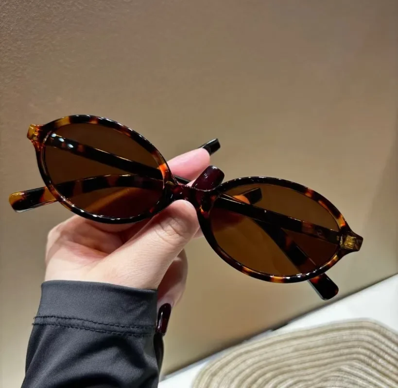 New Oval Shape Sunglasses Clas - Women'S Fashion Eyewear recension och pris