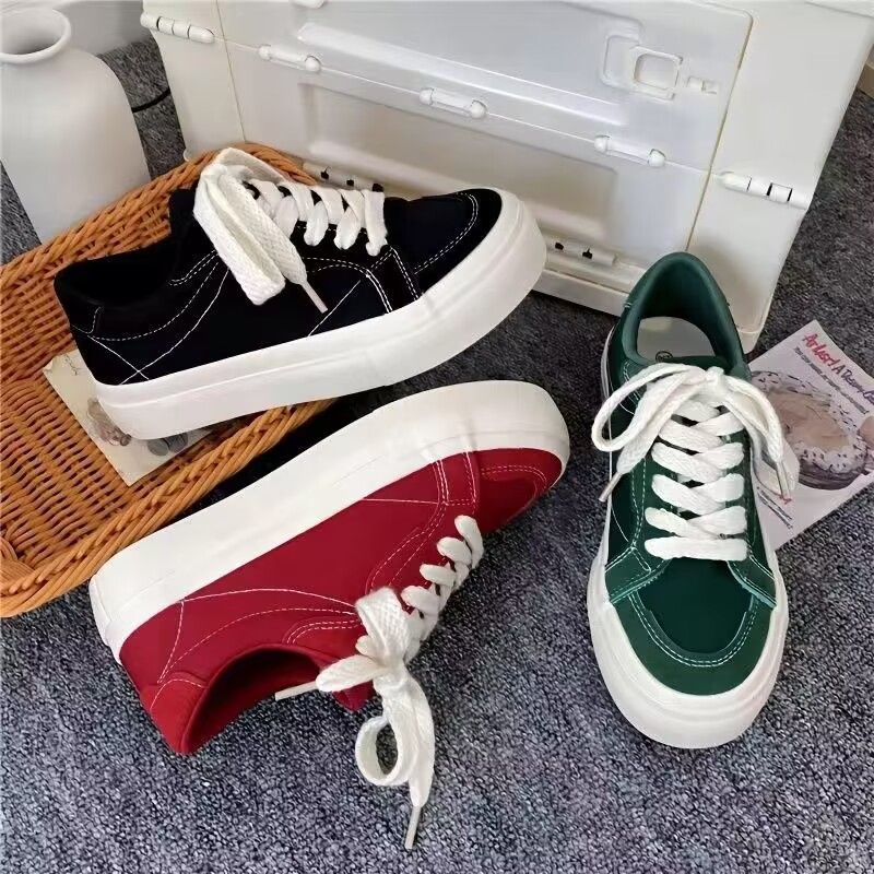 Ladies Footwear High on Platfo - Women'S Fashion Trends Autumn 2025 recension och pris
