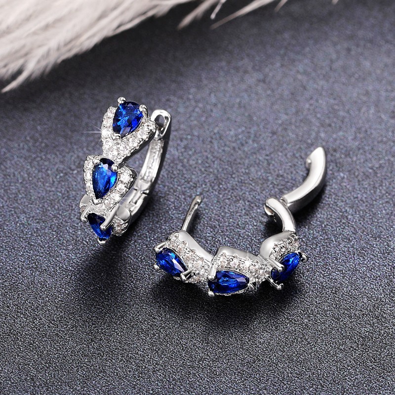 New Klein Blue Zircon Hoop Ear - Women'S Fashion Magazine recension och pris