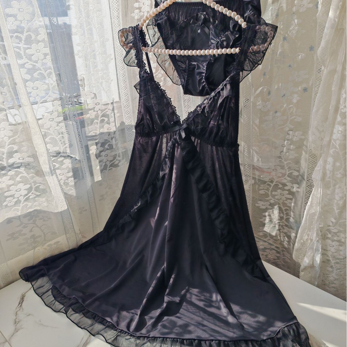 Women Black Ice Silk Nightgown - Spaghetti Strap Dress recension och pris