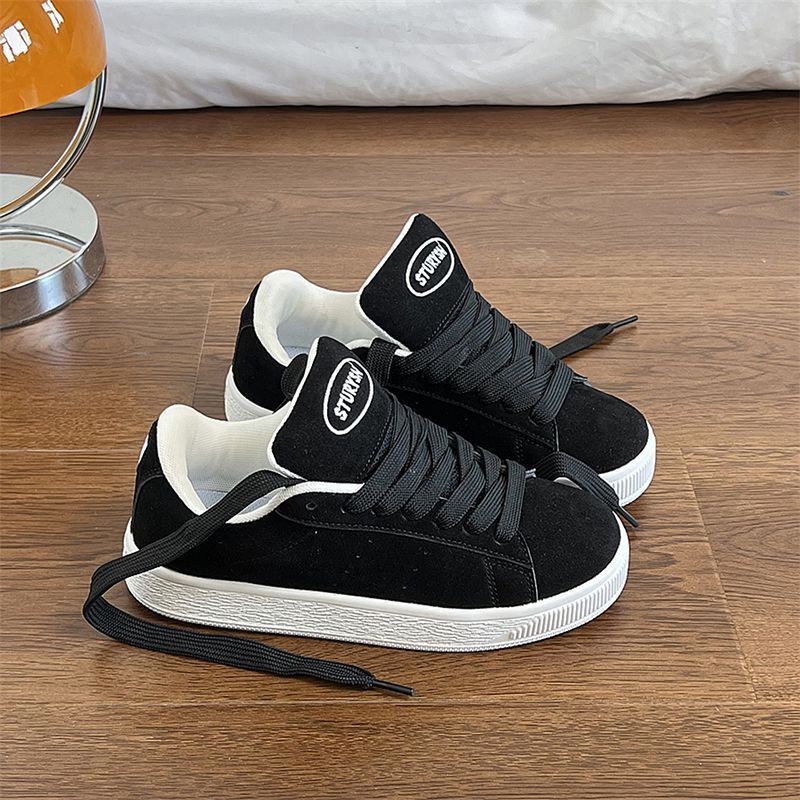 Couple's Sneakers 2025 Autumn  - Women'S Fashion Trends Autumn 2025 recension och pris