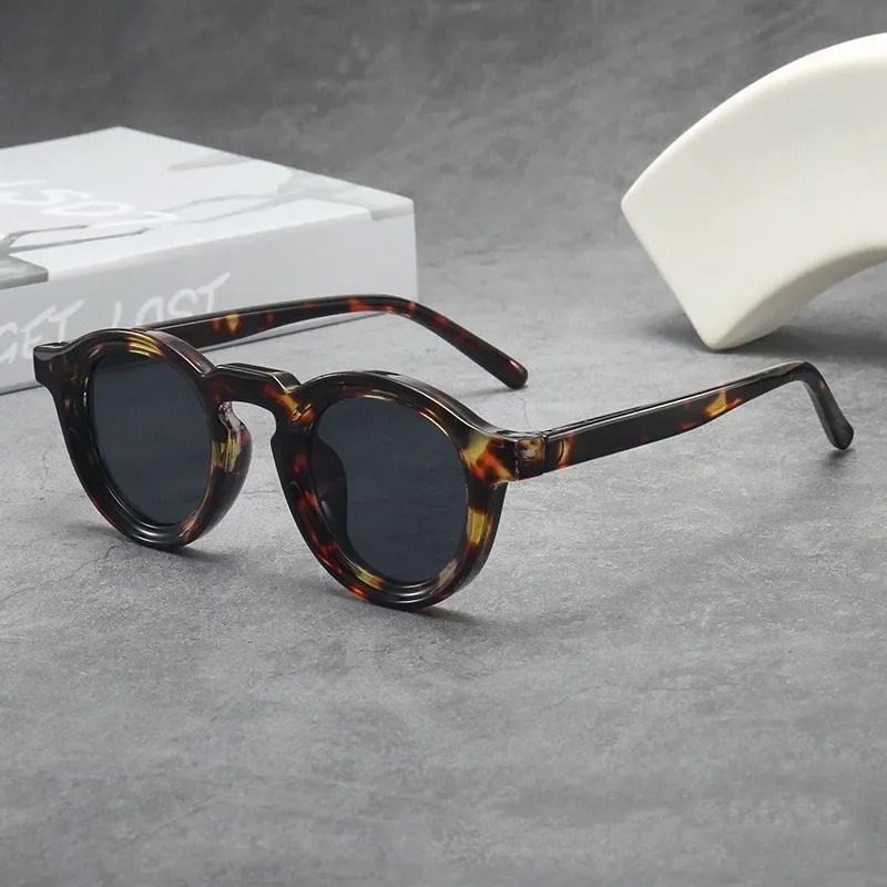 High Quality Round Sunglasses  - Women'S Fashion Eyewear recension och pris